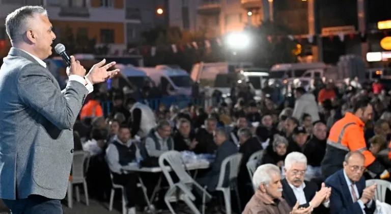 Antalya Muratpaşa Belediye Başkanı Ümit Uysal, Dutlubahçe Mahallesi'nde İftar Coşkusunu Kutluyor
