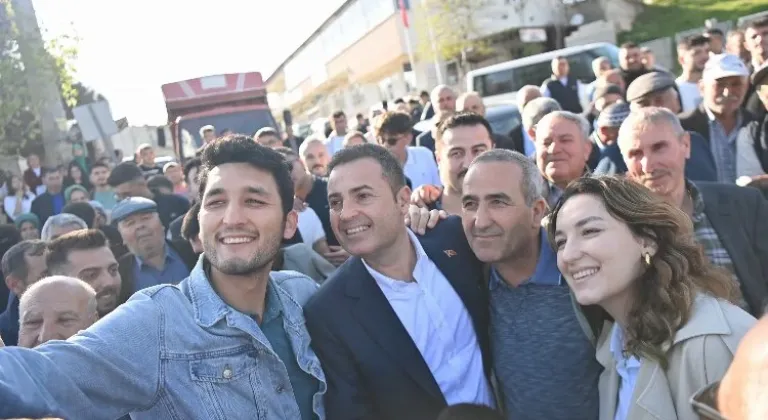 Balıkesir Büyükşehir Belediye Başkanı Ahmet Akın Mahalle Ziyaretlerinde Coşkuyla Karşılandı
