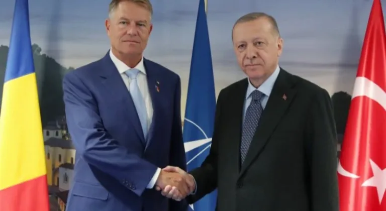 Cumhurbaşkanı Erdoğan, Romanya Cumhurbaşkanı Iohannis'le Stratejik İşbirliği Konseyi Kurulması İçin Görüştü