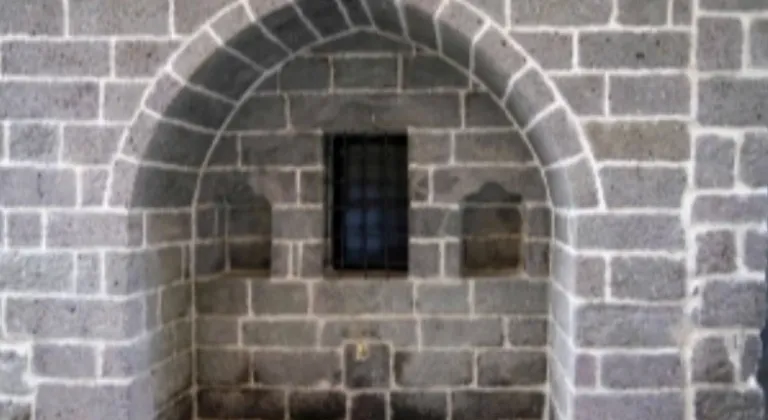 Diyarbakır’da Tarihi Çeşmeler Yeniden Su Akıyor