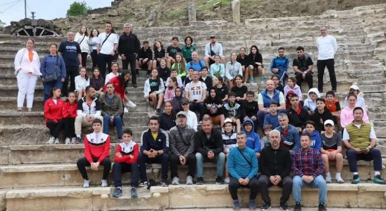 Düzce Konuralp Antik Kent Sporcuları Gezi ve İkramla Ağırladı