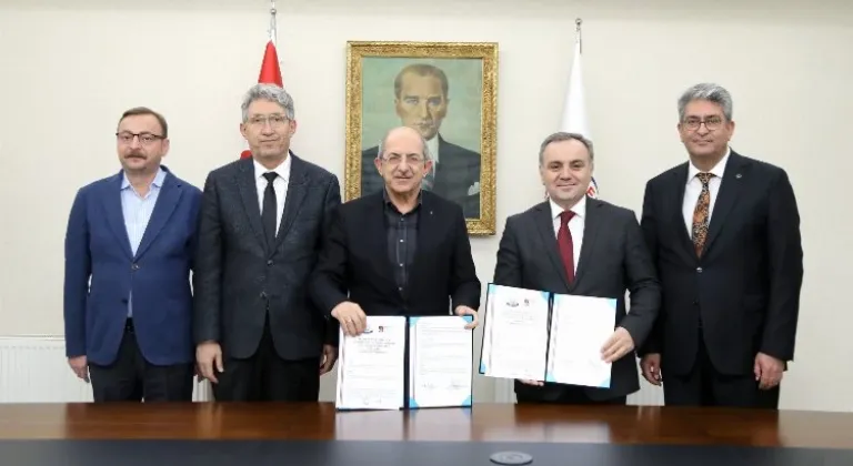 Erciyes Üniversitesi ve TÜZDEV Arasında Stratejik İş Birliği Protokolü İmzalandı
