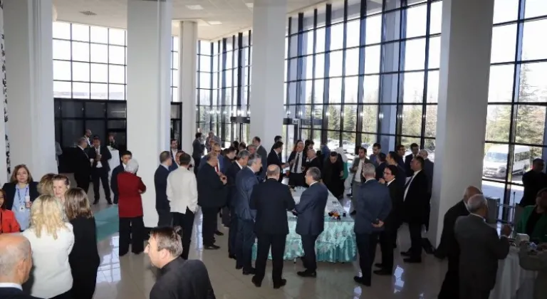 Erciyes Üniversitesi'nde Geleneksel Bayramlaşma Töreni Coşkulu Kutlandı