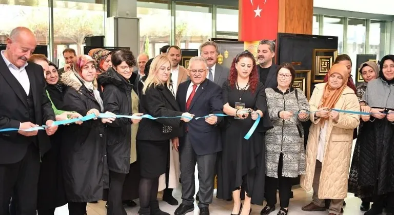 Kayseri Büyükşehir Belediye Başkanı Ramazan Ayına Özel Esma’ül-Hüsna Sergisinde