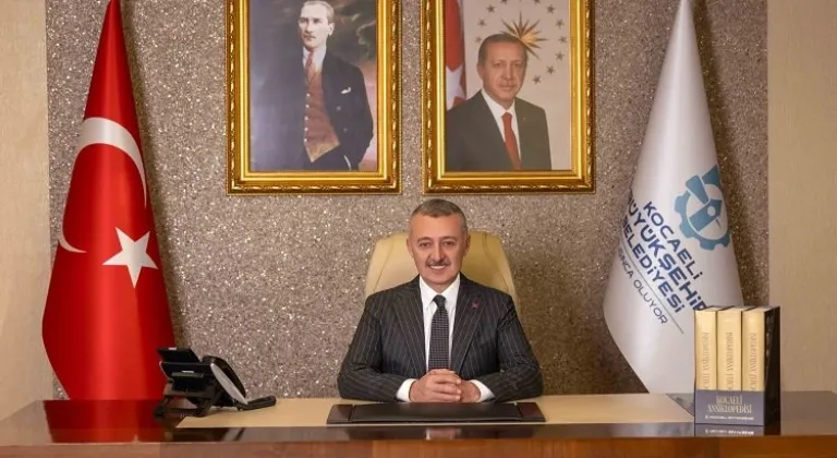 Kocaeli Büyükşehir Belediye Başkanı Tahir Büyükakın’dan Çarpıcı Bayram Mesajı