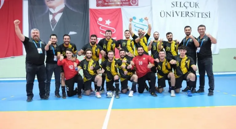 Konya Büyükşehir Belediyespor hentbolda Play-off’a kaldı
