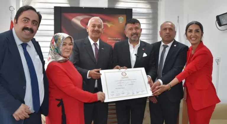 Malatya Doğanşehir'de Yeni Belediye Başkanı Mehmet Bayram Göreve Başladı
