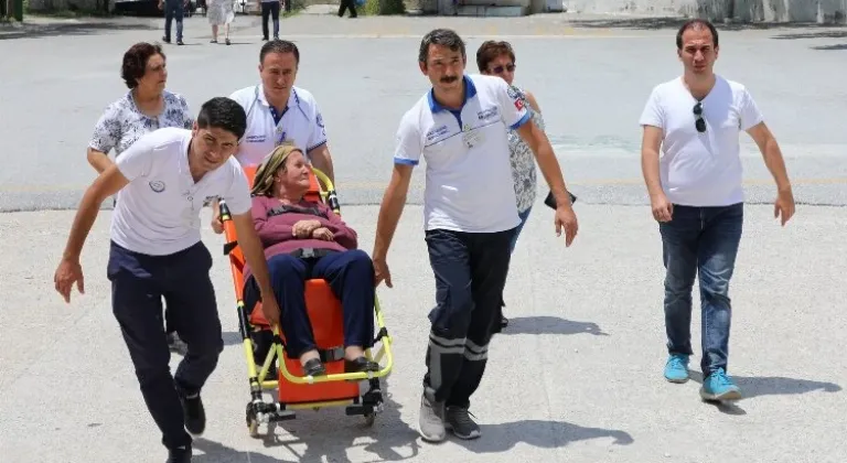 Muğla'da Yerel Seçimler İçin Hasta ve Engellilere Özel Taşıma Hizmeti