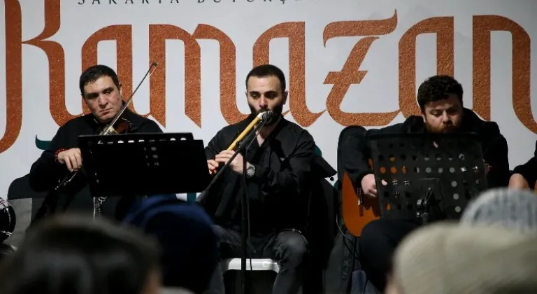 Sakarya Kent Orkestrası Ramazan Sokağında Unutulmaz Konser Sergiledi