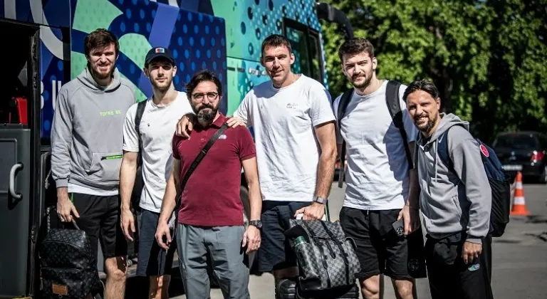 TOFAŞ Basketbol Takımı Tenerife'ye Dörtlü Final Hedefiyle Yola Çıktı