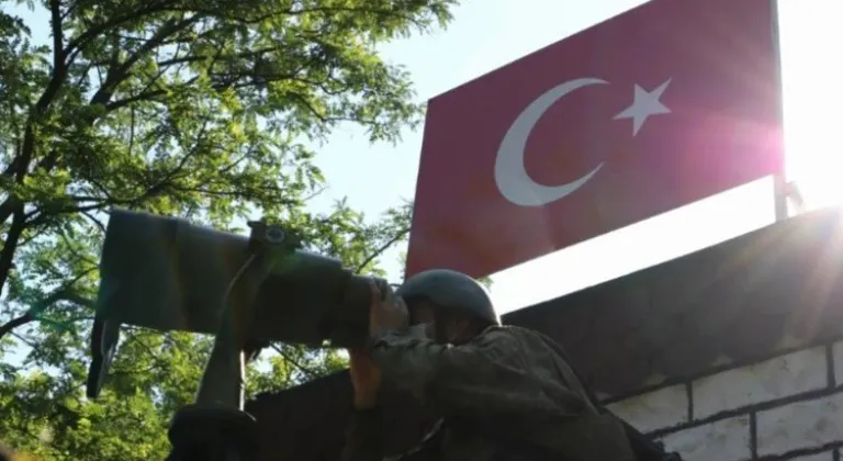 Türkiye'nin Hudut Birlikleri Yasa Dışı Geçişleri Önledi!